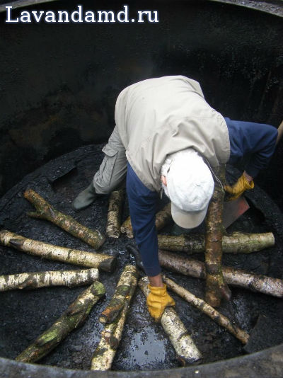 Как делают древесный уголь