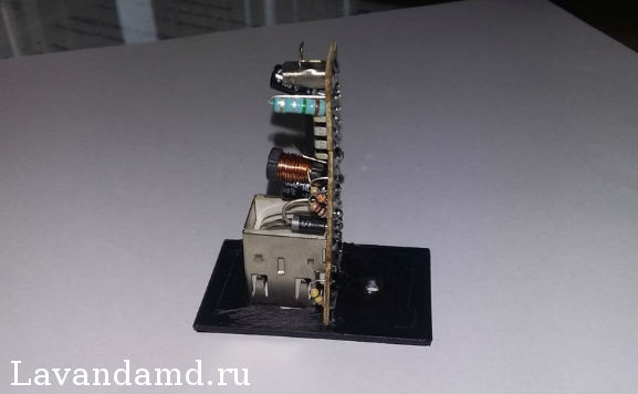 Самодельная автомобильная USB-розетка своими руками Самодельная автомобильная USB-розетка своими руками