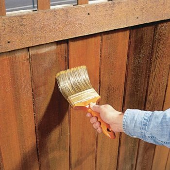 Как дать новую жизнь старому забору своими руками? Как дать новую жизнь старому забору своими руками?