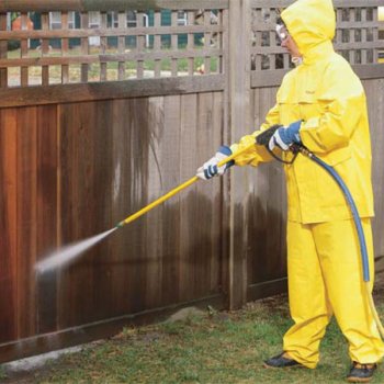 Как дать новую жизнь старому забору своими руками? Как дать новую жизнь старому забору своими руками?